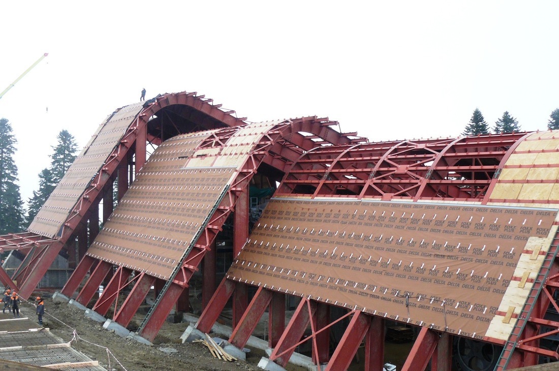 Металлический каркас здания верхней станции 3S-канатной дороги
