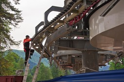 Завершаются работы по установке оборудования на верхней станции второго лифта канатной дороги «Псехако II»